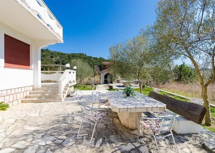 Vesna Apartman Kampor